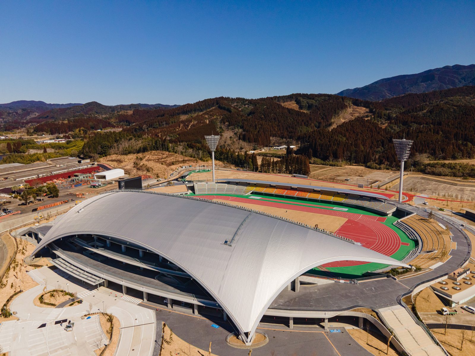 KUROKIRI STADIUM（宮崎県山之口陸上競技場）