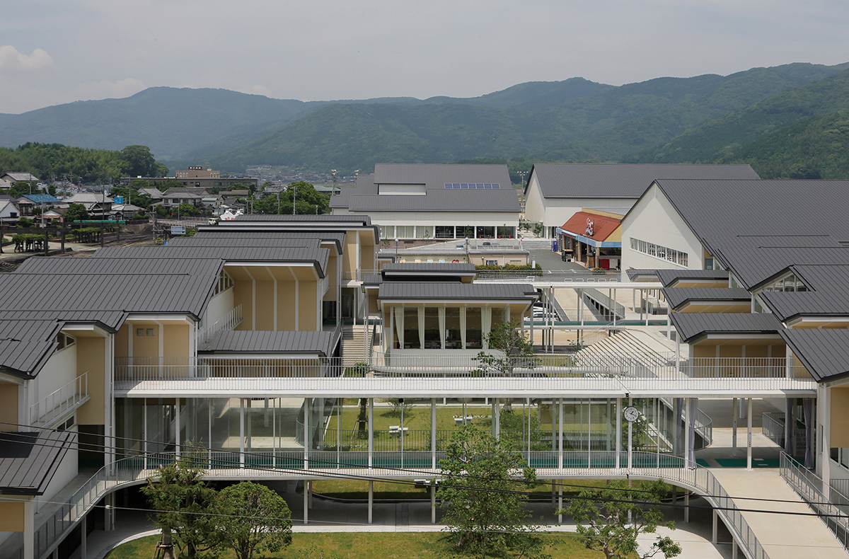 「嬉野市立塩田中学校」