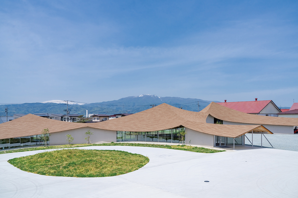 さくらんぼ畑のオフィス（2023）